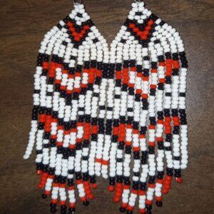 🖤❤️ Handmade Heart Beaded Earrings ❤️🖤